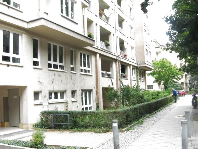 2-Zimmer am Lauenburger Platz mit Balkon — photo 1